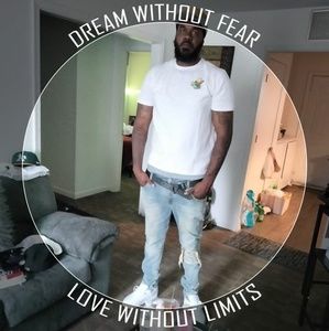 Meet your Posher, Travis